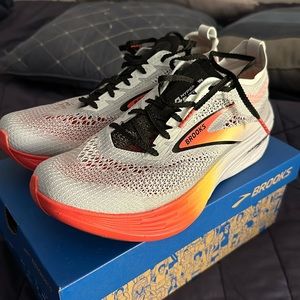 Brooks Hyperion Elite 4 Running Sneakers